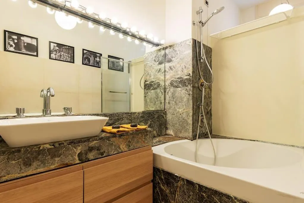Pirelli - Flexyrent Wifi - A.C. Apartment Milan Italy